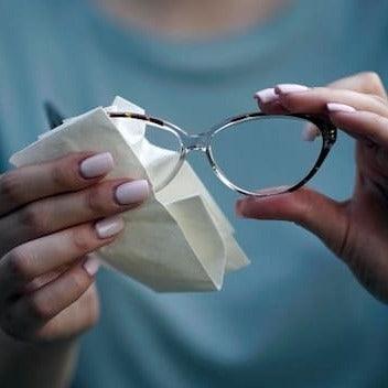 Do You Really Know How to Wipe Glasses