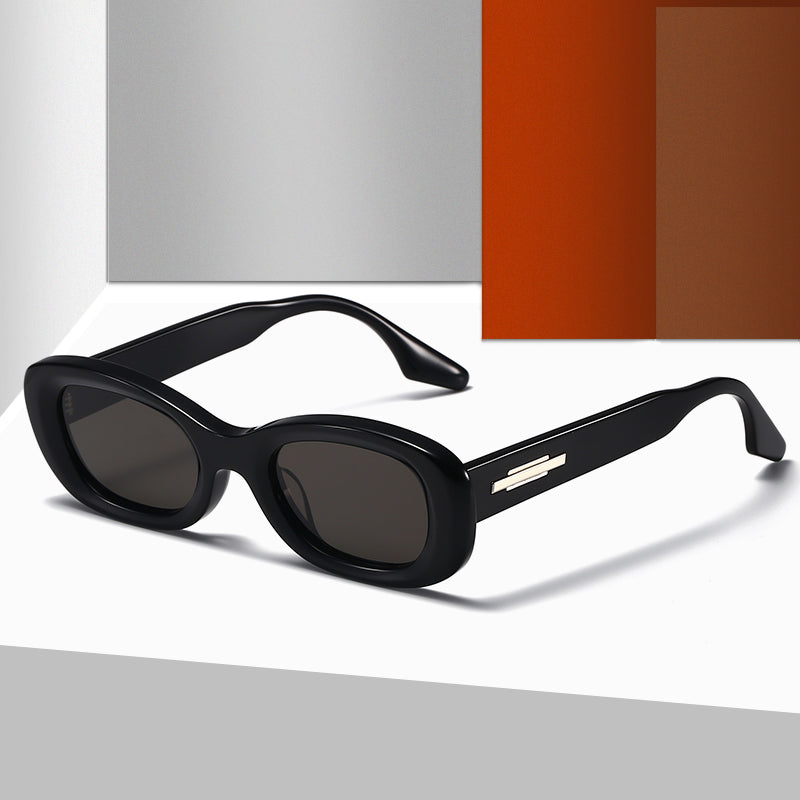 Exaggerated Square Sunglasses